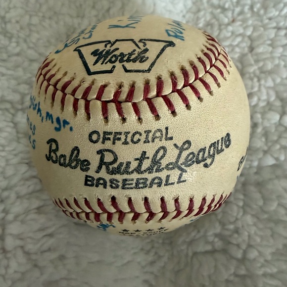 Mrs 💃🏼Babe Ruth - Picture 2 of 8